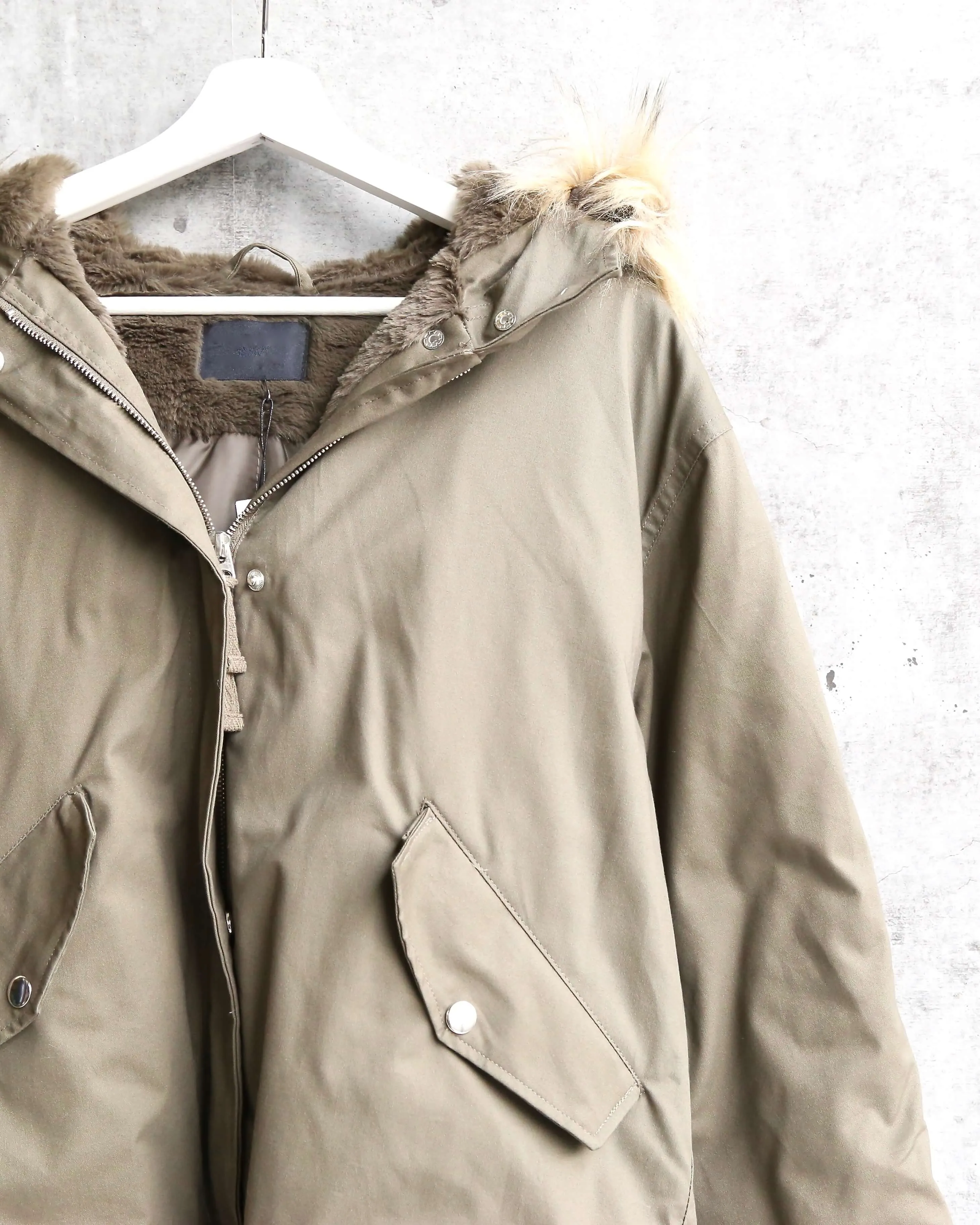 Final Sale - L.A. Weather Fuzzy Lined Hooded Jacket in Olive