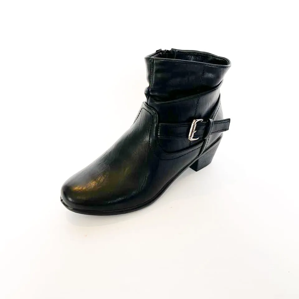 Savoy black ankle block heel boot