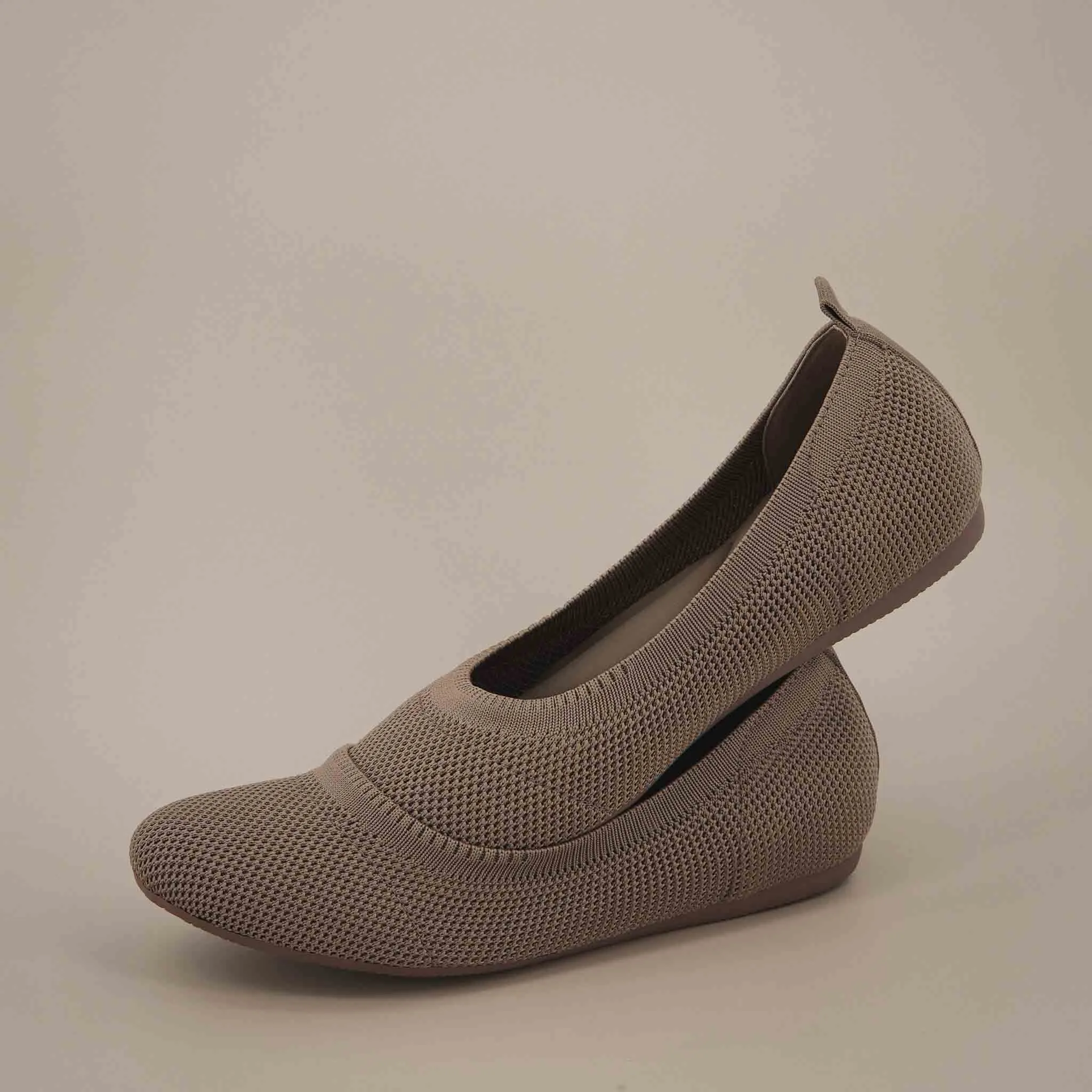 Whiz Hidden Wedge Knit Flat